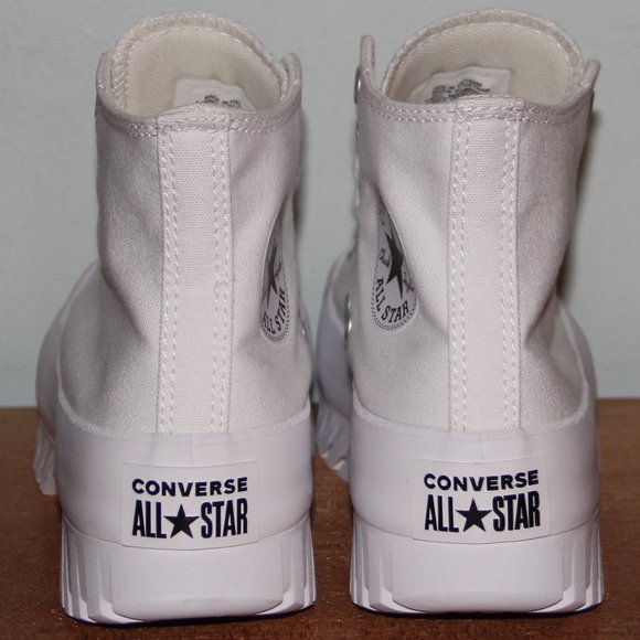 Converse Chuck Taylor All Star Hi Lugged 2.0 Shoes Womens 10 Mens 8 - Picture 5 of 6